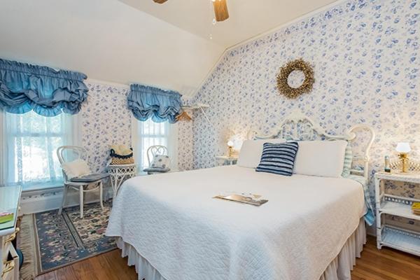 Kingsley House Bed & Breakfast - Full Home Fennville エクステリア 写真