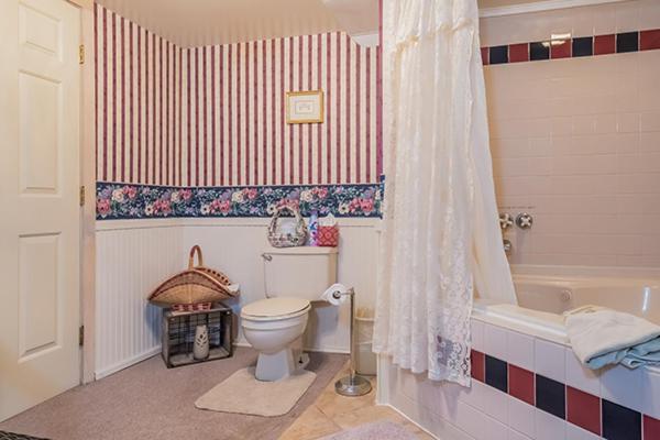 Kingsley House Bed & Breakfast - Full Home Fennville エクステリア 写真