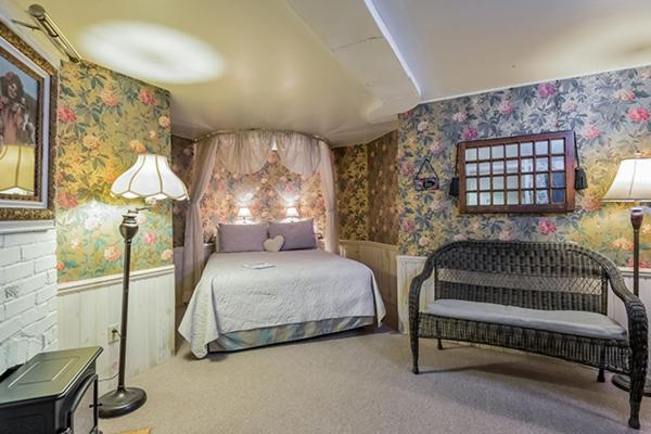 Kingsley House Bed & Breakfast - Full Home Fennville エクステリア 写真