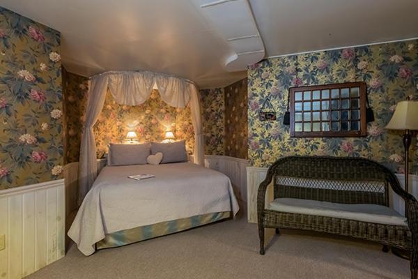 Kingsley House Bed & Breakfast - Full Home Fennville エクステリア 写真