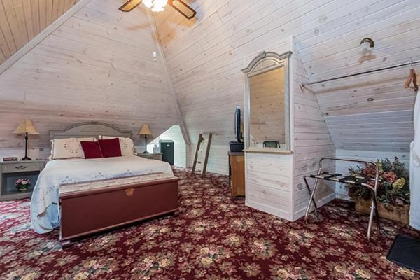 Kingsley House Bed & Breakfast - Full Home Fennville エクステリア 写真