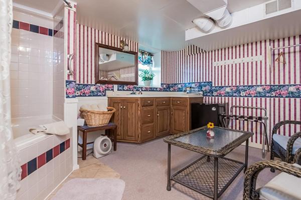 Kingsley House Bed & Breakfast - Full Home Fennville エクステリア 写真